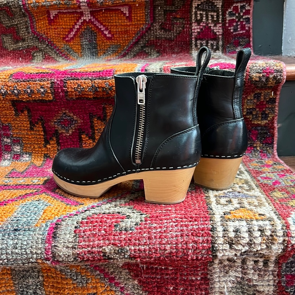 Swedish Hasbeens clog boots
